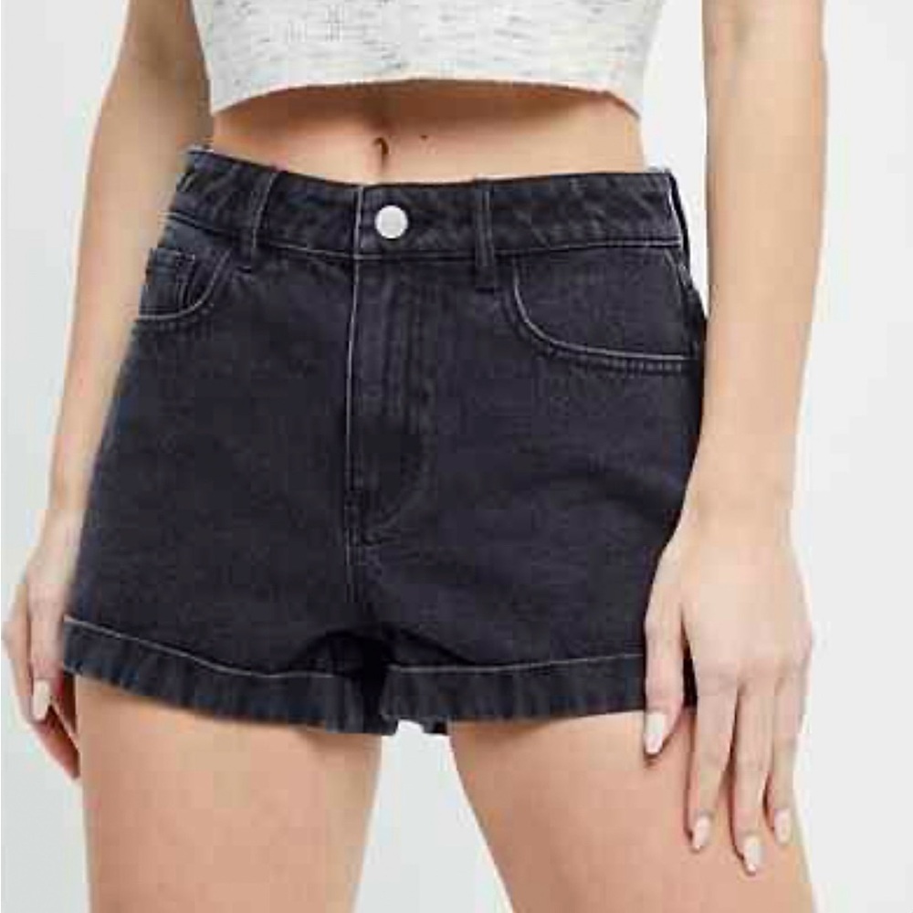 PacSun Washed Black Denim Mom Shorts • Sz 25